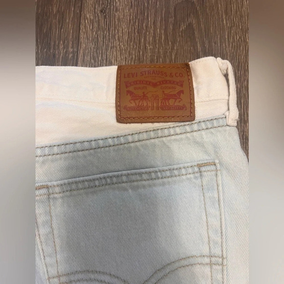 Levi’s Two Toned Blue White Denim Skirt Size 27 Deconstructed - Picture 6 of 6